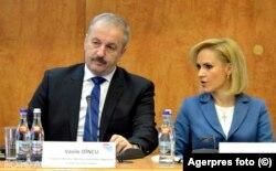 Ministrul Apărării, Vasile Dîncu, și Gabriela Firea, ministrul Familiei, au lipsit la toate ședințele de plen din Senat în intervalul februarie - iunie 2022. Imagine generică